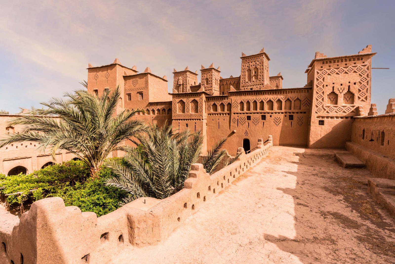 Marrakech to Fes: 3-Day Premium Desert Journey via Merzouga