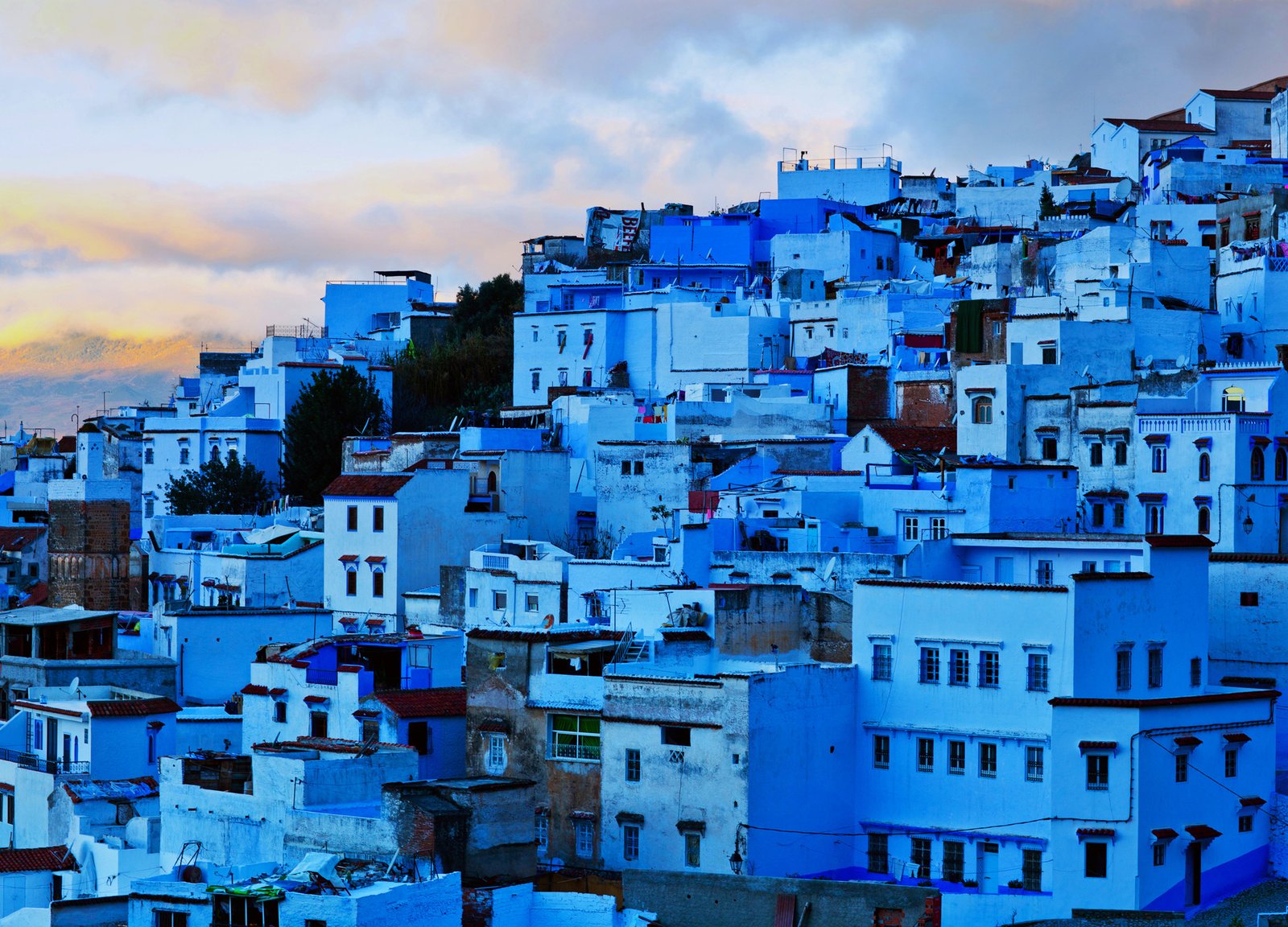 Marrakech: 7-Day Journey to Tangier Via Chefchaouen & Desert